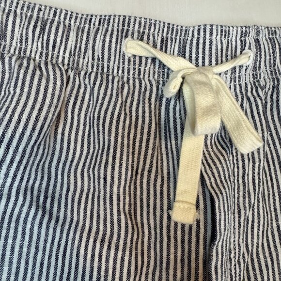 Vineyard Vines Shorts Men’s XL Drawstring Blue White Striped Casual 6” Inseam - Picture 3 of 7